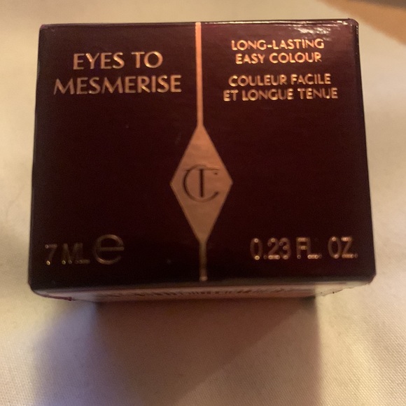 Charlotte Tilbury EYES TO MESMERISE
ROSE GOLD - Picture 10 of 10